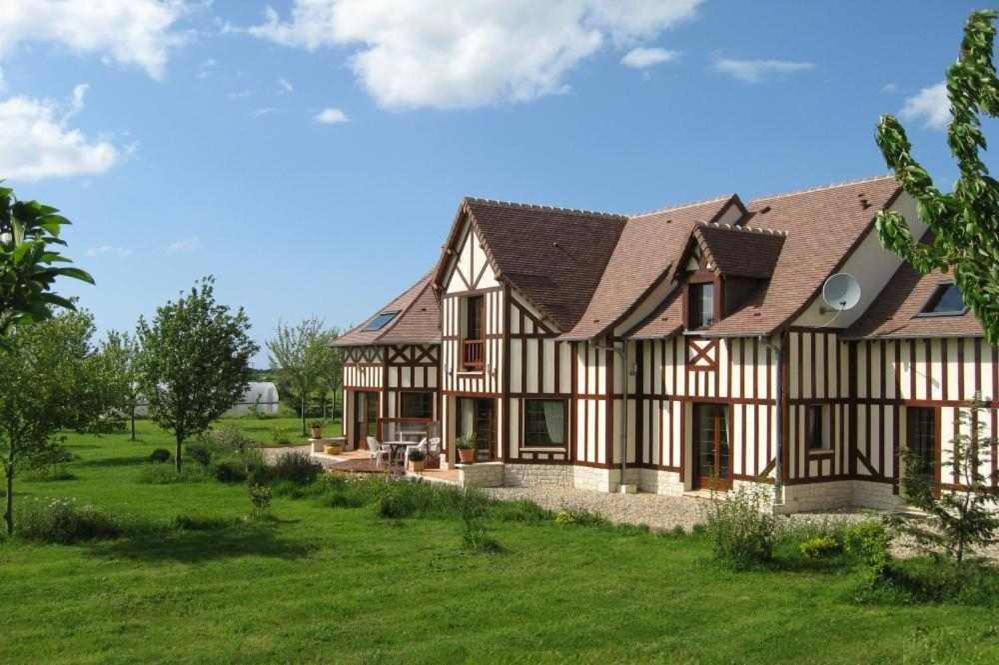 Le Mont D'Auge Bed & Breakfast Canapville  Exterior foto