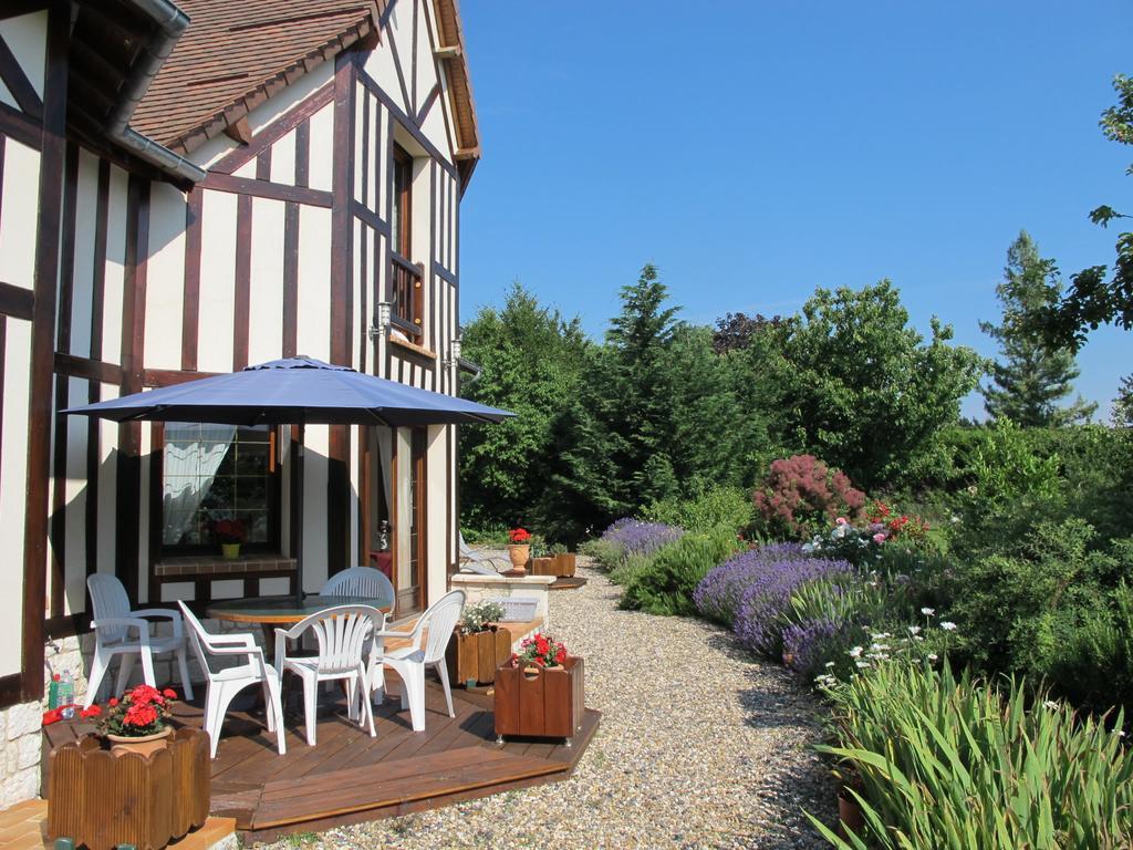 Le Mont D'Auge Bed & Breakfast Canapville  Exterior foto